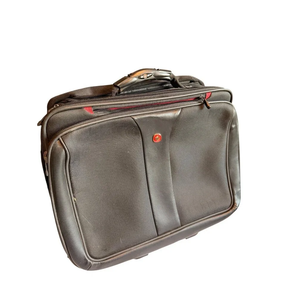 Wenger Swissgear Rolling Laptop Briefcase With Telescopic Handle & Multiple Comp